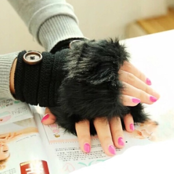 🎀 New black fingerless faux fur gloves winter - Picture 4 of 7